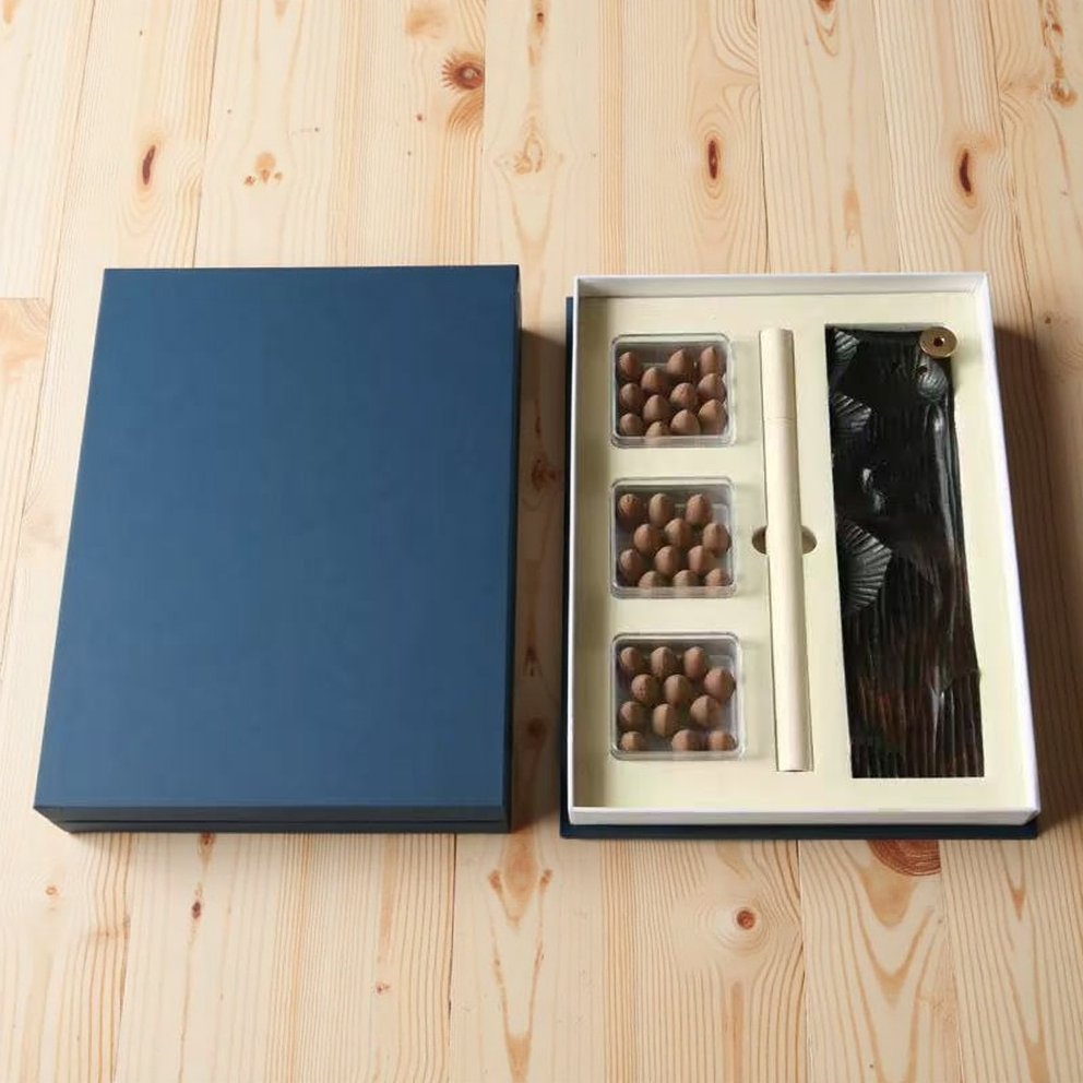 Mountain Mist Incense Set – Wooden Backflow & Stick Burner Gift Box - Incensoria