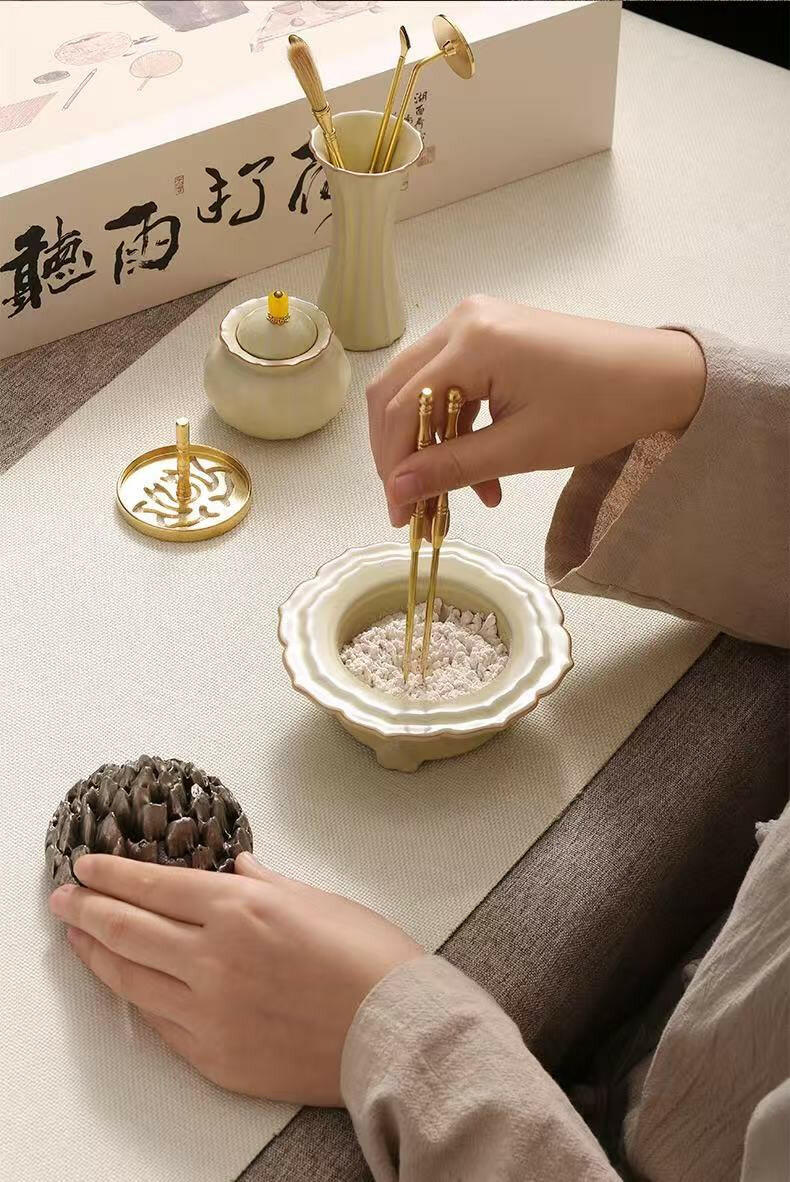 “Lotus Rain” Incense Ceremony Set – Incense Burner with Powder, Tools & Stamp Mold - Incensoria