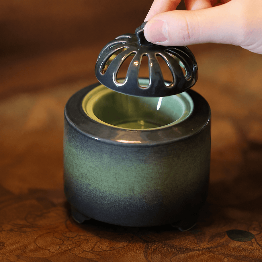 Obsidian Black Ceramic Electric Incense Burner Removable Lid