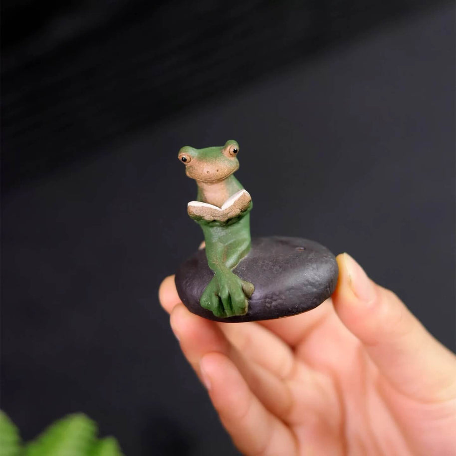 Cute Frog Incense Holder – Reading Frog Incense Stick Burner for Zen Desk Décor