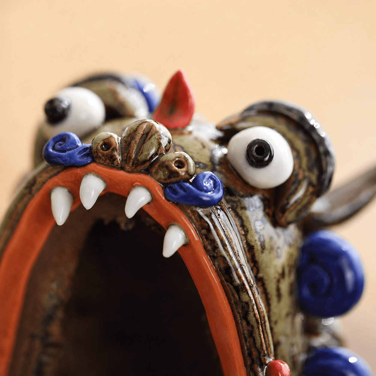 Hand-Sculpted Ceramic Monster Incense Burner – Backflow & Stick Holder, Gift-Boxed