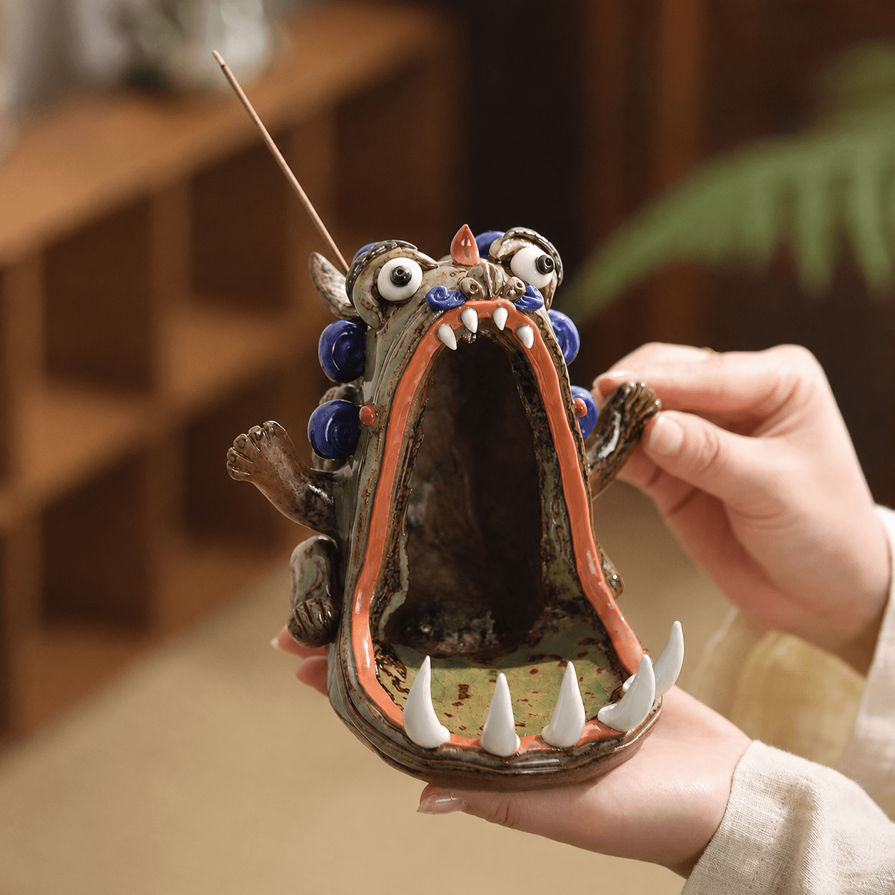 Hand-Sculpted Ceramic Monster Incense Burner – Backflow & Stick Holder, Gift-Boxed