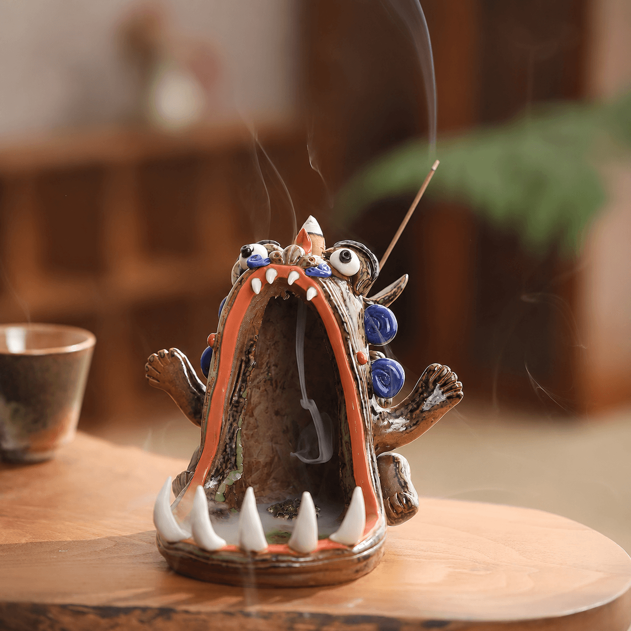 Hand-Sculpted Ceramic Monster Incense Burner – Backflow & Stick Holder, Gift-Boxed