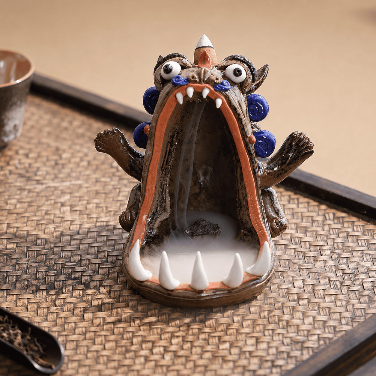 Hand-Sculpted Ceramic Monster Incense Burner – Backflow & Stick Holder, Gift-Boxed