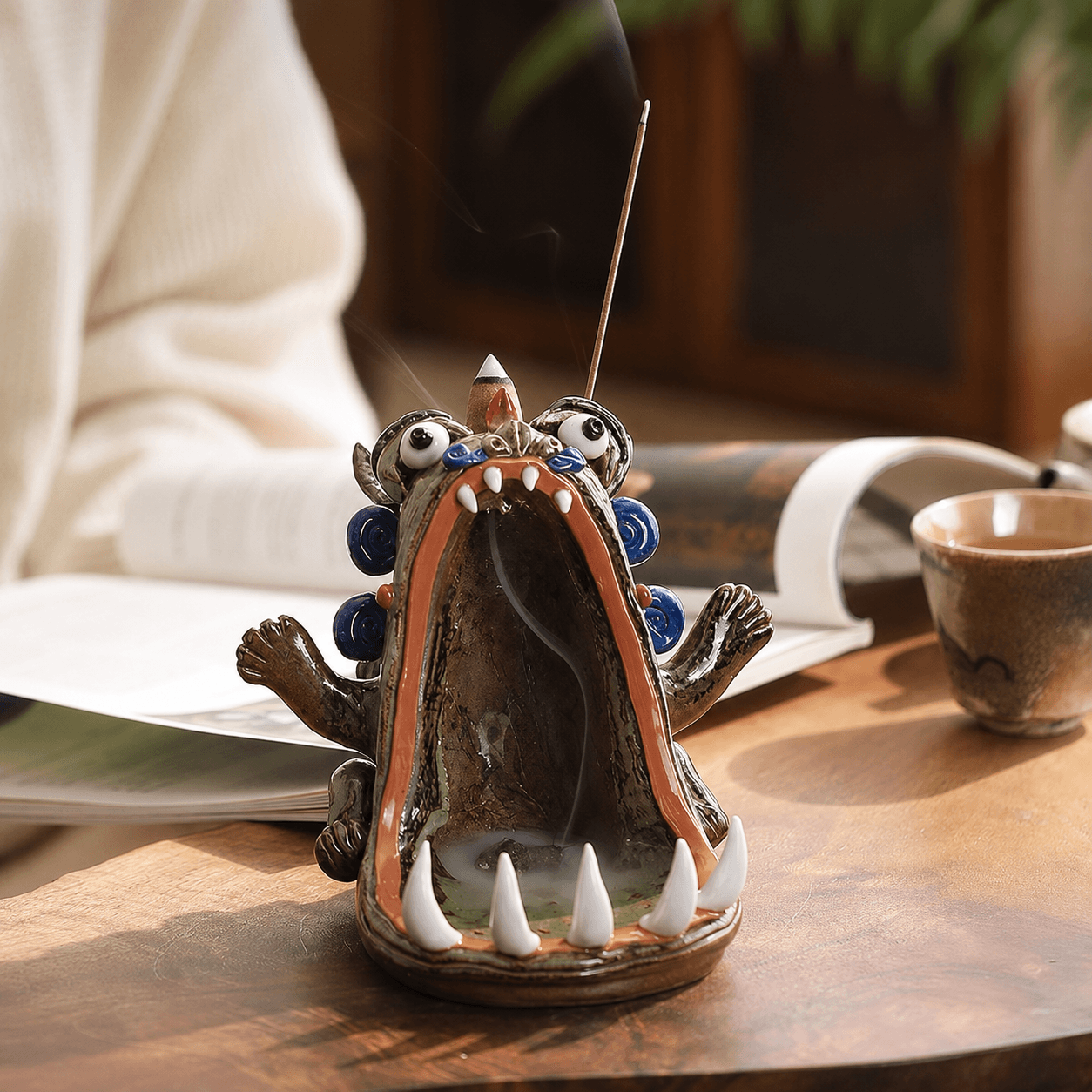 Hand-Sculpted Ceramic Monster Incense Burner – Backflow & Stick Holder, Gift-Boxed