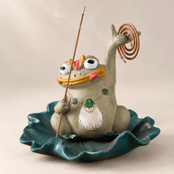 Handmade Ceramic Frog Incense Holder with Lotus Leaf Tray