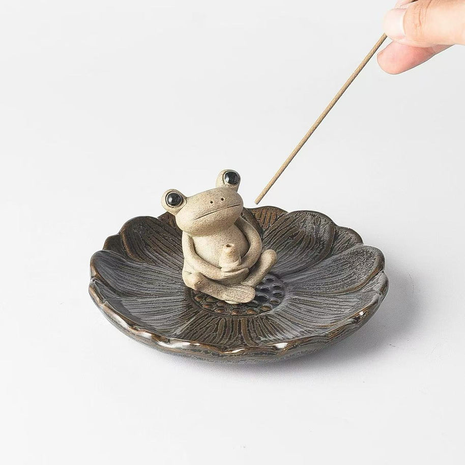 Lotus Incense Tray with Frog Holder – Ceramic Stick Burner Set